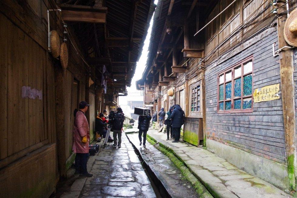 成年人带小孩子买了高铁票后，没有时间陪小孩子回去让小孩子自己去坐高铁可以嘛？游戏画面